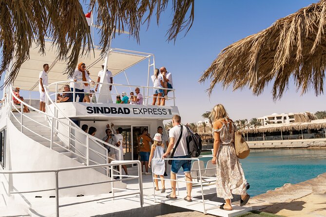 Sindbad Submarines - Hurghada (Egypt) - 2 Hours - Inside the 44-seat submarine