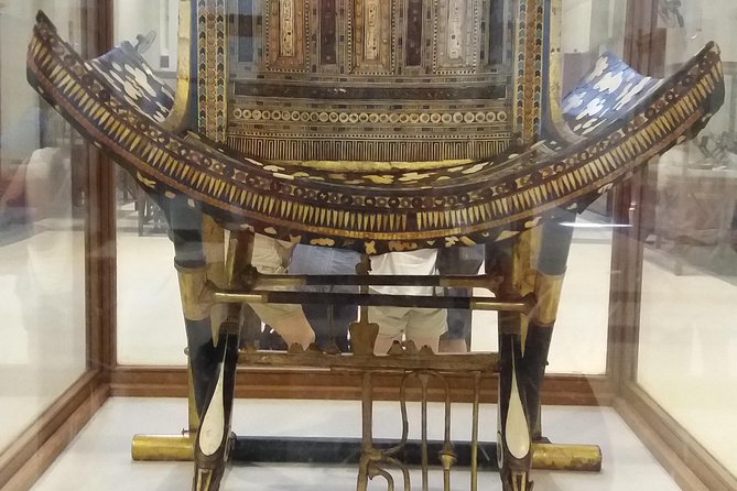 The Old Egyptian Museum in Cairo ( At Tahrir Square ) . - Who will get the most from this museum tour