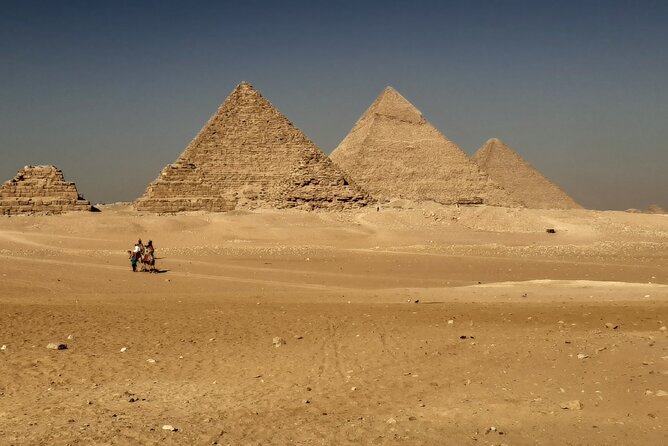Top Private All Inc-Pyramids,Camel,Quad Bike,Inside Pyramid&Lunch - Lunch with a view of the pyramids