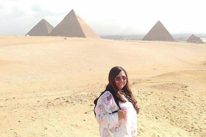Top rated Giza Pyramids and Sphinx Tour from Cairo Airport - Why the private format matters