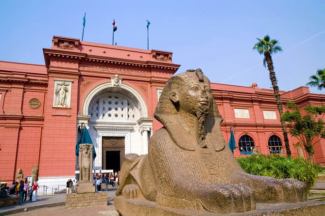 Tour to Giza Pyramids and The Egyptian Museum - Meeting the Great Sphinx and Valley Temple