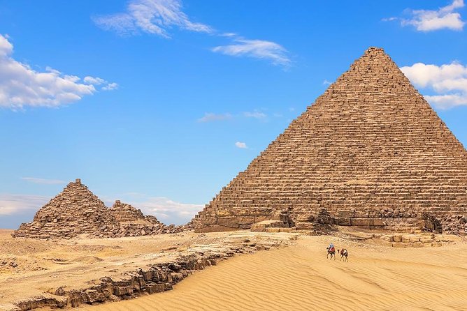 Tour to Giza Pyramids and The Egyptian Museum - Lunch as a useful break