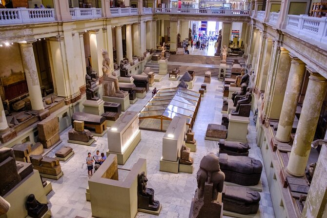 Tour to Pyramids And The Egyptian Museum - The guides are a major part of the experience