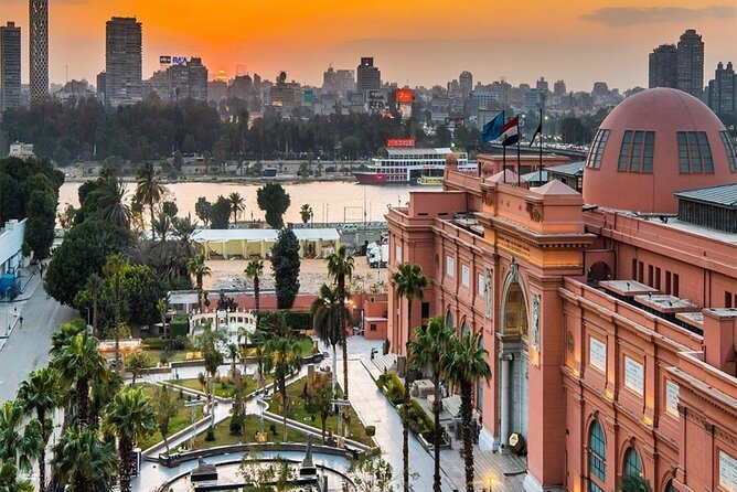 Tour to the Giza Pyramids,Sphinx,Egyptian Museum , Khan elKhalili - Hotel pickup begins the day