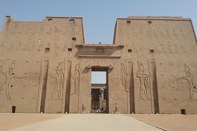 Transfer from Aswan to Luxor - Lunch, bathrooms, water, and comfort