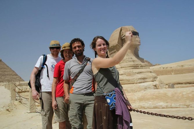 Unbeatable tour (Giza Pyramids,Sphinx,Sakkara,Memphis) - Why this private Giza and Saqqara route works