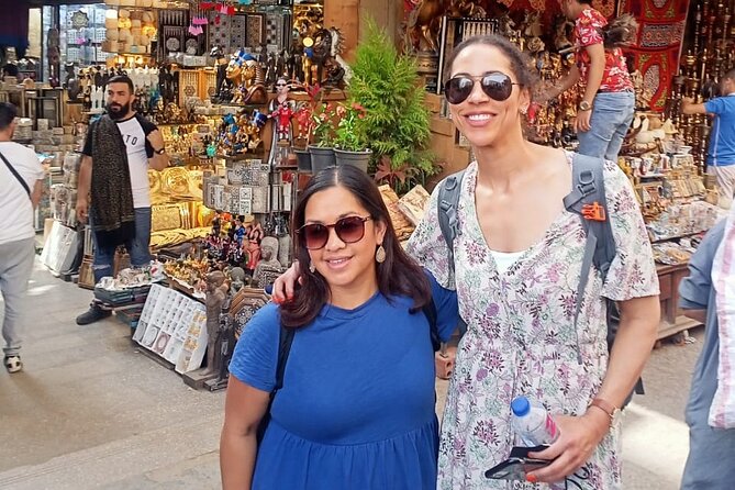 Unique tour to Giza pyramids, Egyptian museum & Khan El-Khalili - What the private car and guide add