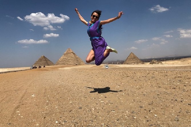 Vip Day Tour to Giza Pyramids, Sphinx, Gem Museum, and Lunch - A full Cairo day, from pyramids to museum halls
