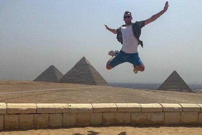 Vip Day Tour to Giza Pyramids, Sphinx, Gem Museum, and Lunch - Starting at the Giza Pyramids