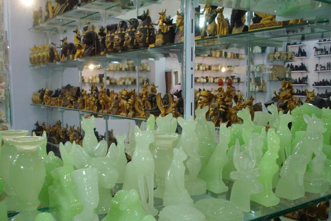 VIP Shopping Private Tour Papyrus Perfume Bazaars and Cotton - Egyptian cotton, from sheets to scarves