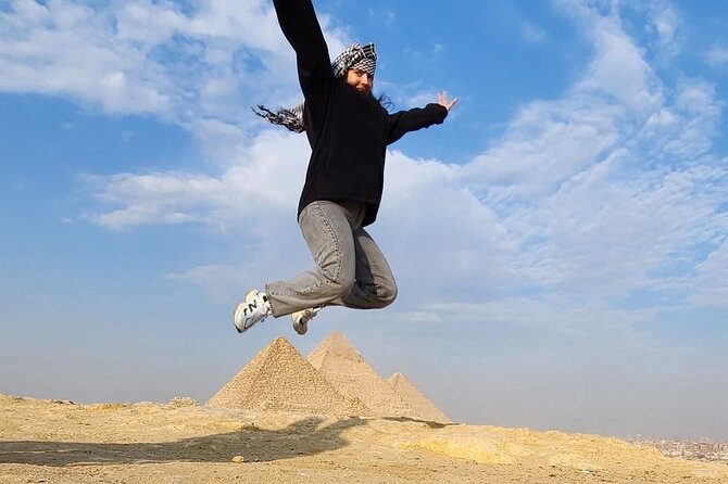 VIP tour of Giza plateau - Understanding Khufu, Khafre, and Menkaure