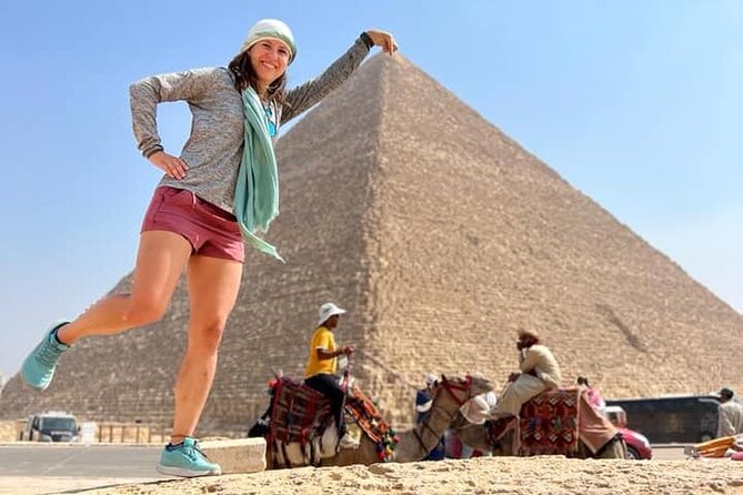 VIPTour Giza pyramids ,Saqqara step pyramids & Memphis Old City - Giza Pyramids: famous, powerful, and busy
